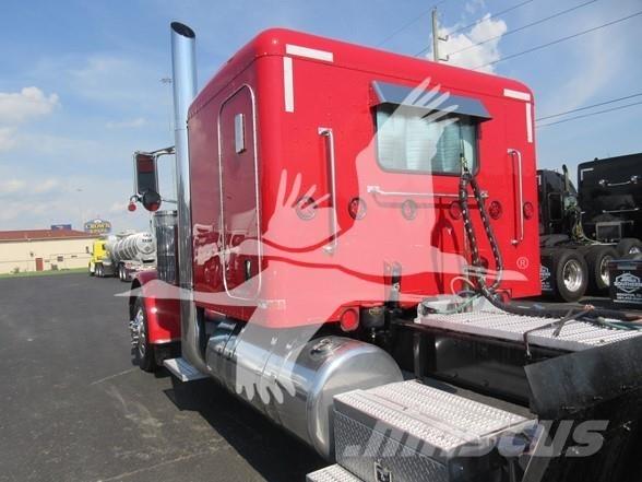 Peterbilt 389 Vilcēji