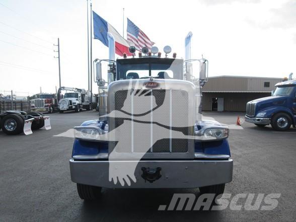 Peterbilt 389 Vilcēji