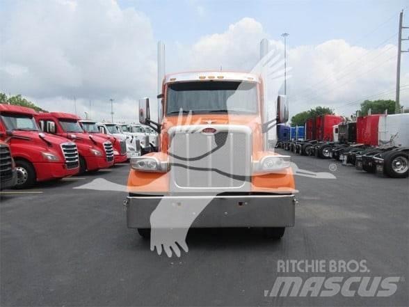 Peterbilt 567 Vilcēji