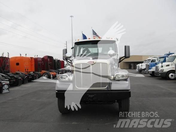 Peterbilt 567 Vilcēji
