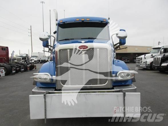 Peterbilt 567 Vilcēji