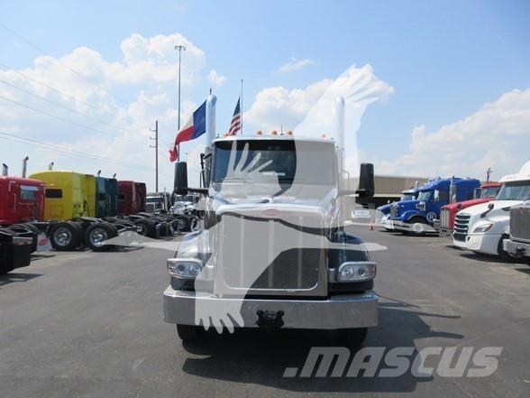 Peterbilt 567 Atkritumu izvešanas transports