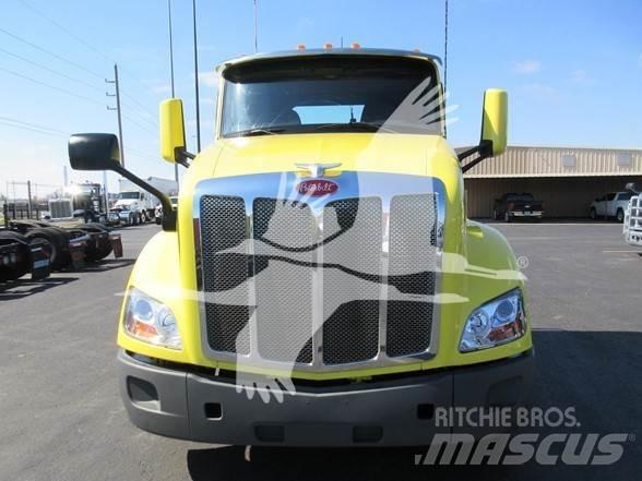Peterbilt 579 Vilcēji