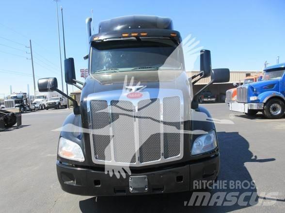 Peterbilt 579 Vilcēji