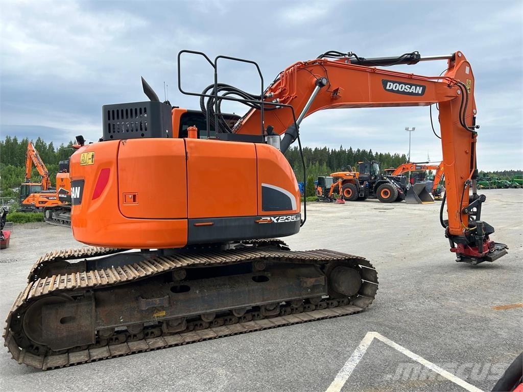 Doosan dx235lcr-5 Kāpurķēžu ekskavatori