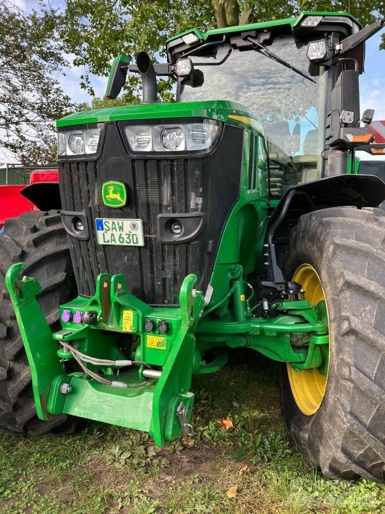 John Deere 7R 330 Traktori