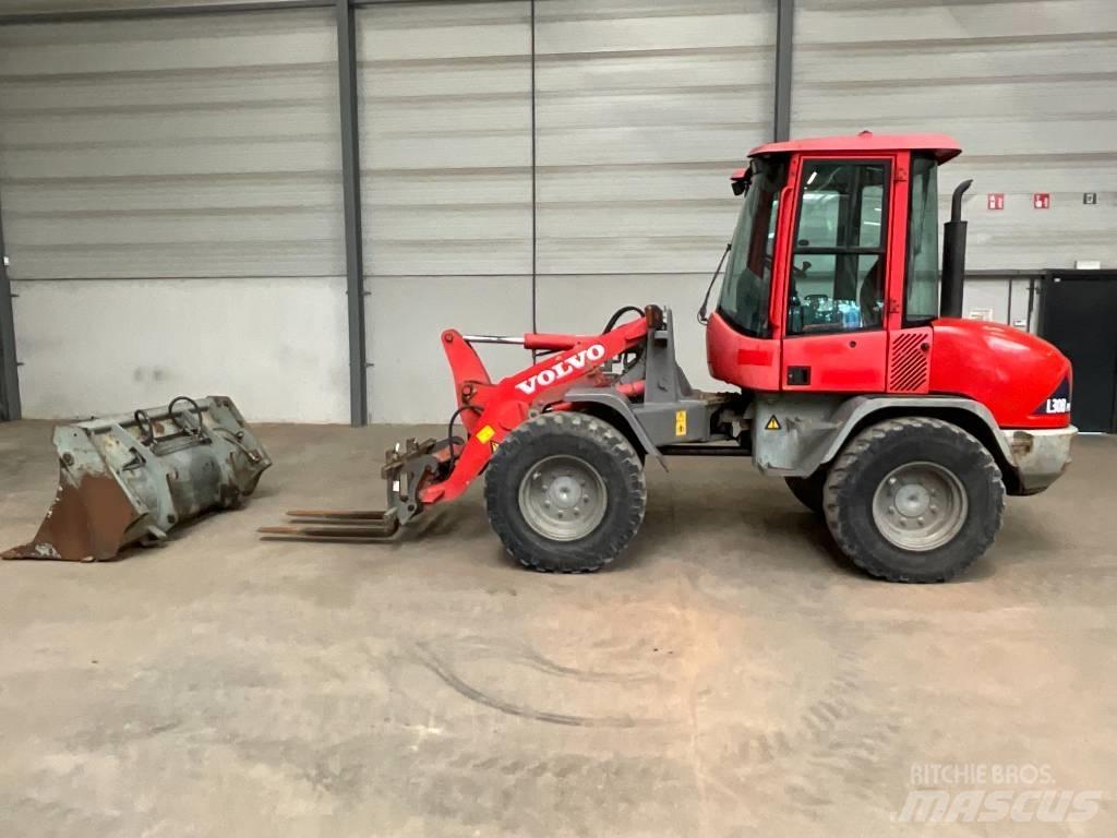 Volvo L 30 B-Z/X Iekrāvēji uz riteņiem