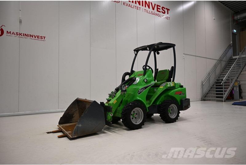 Avant 423 Iekrāvēji uz riteņiem