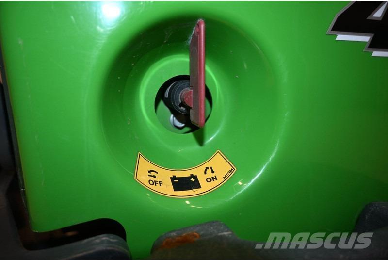 Avant 423 Iekrāvēji uz riteņiem