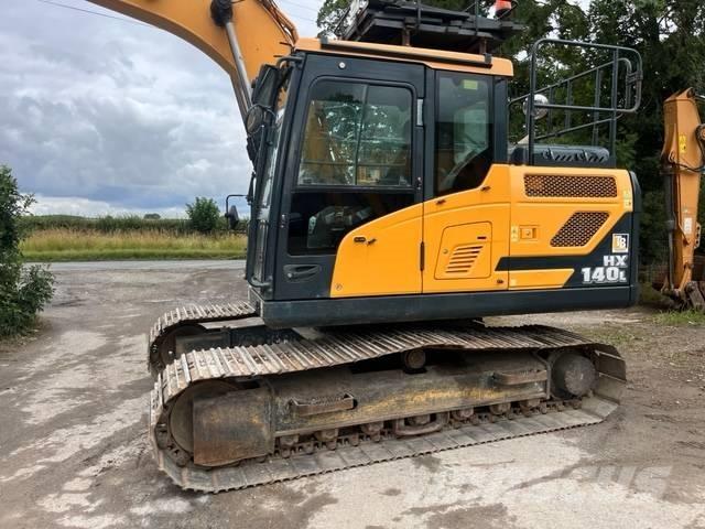 Hyundai HX 140 L Kāpurķēžu ekskavatori