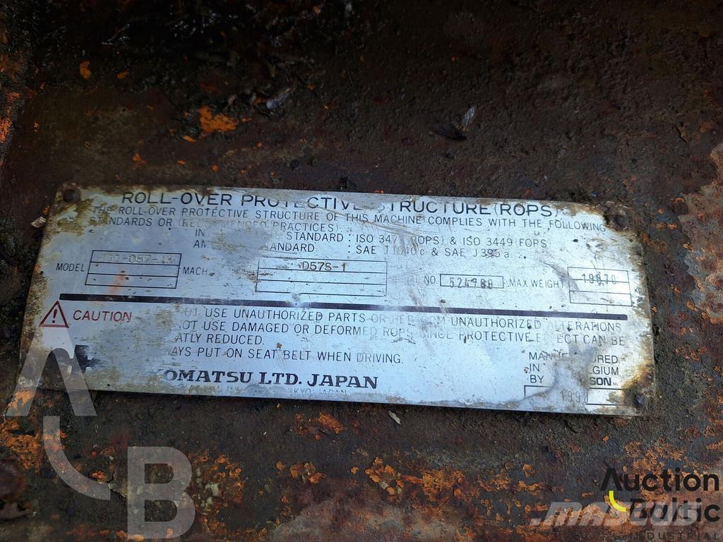 Komatsu D57S-1 Kāpurķēžu iekrāvēji