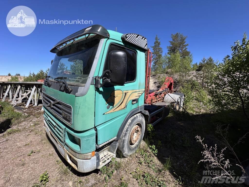 Volvo FM 12 420 Treileri ar āķi