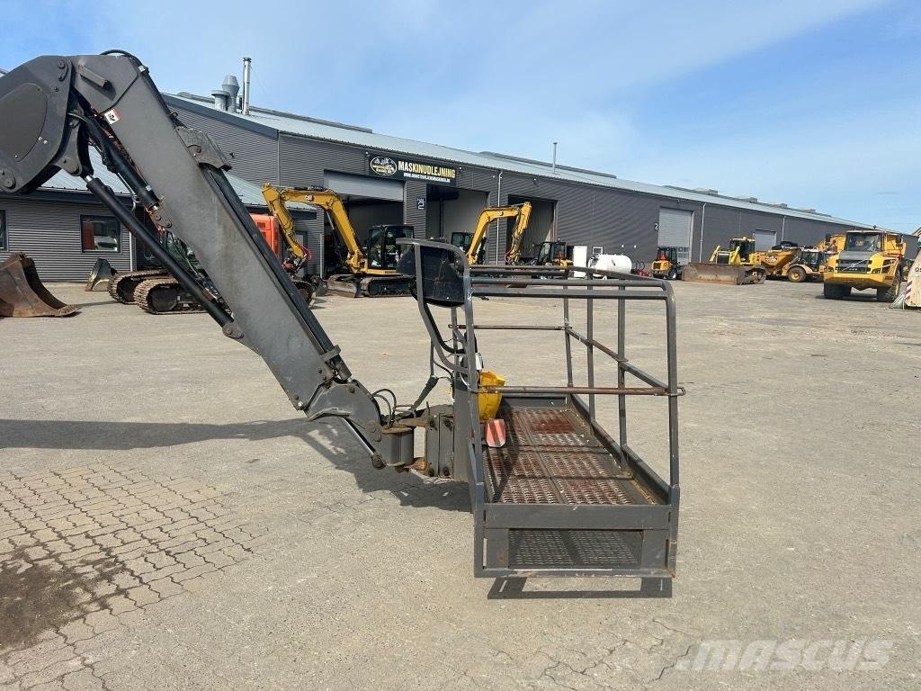 Manitou 280 TJ Strēles pacēlāji