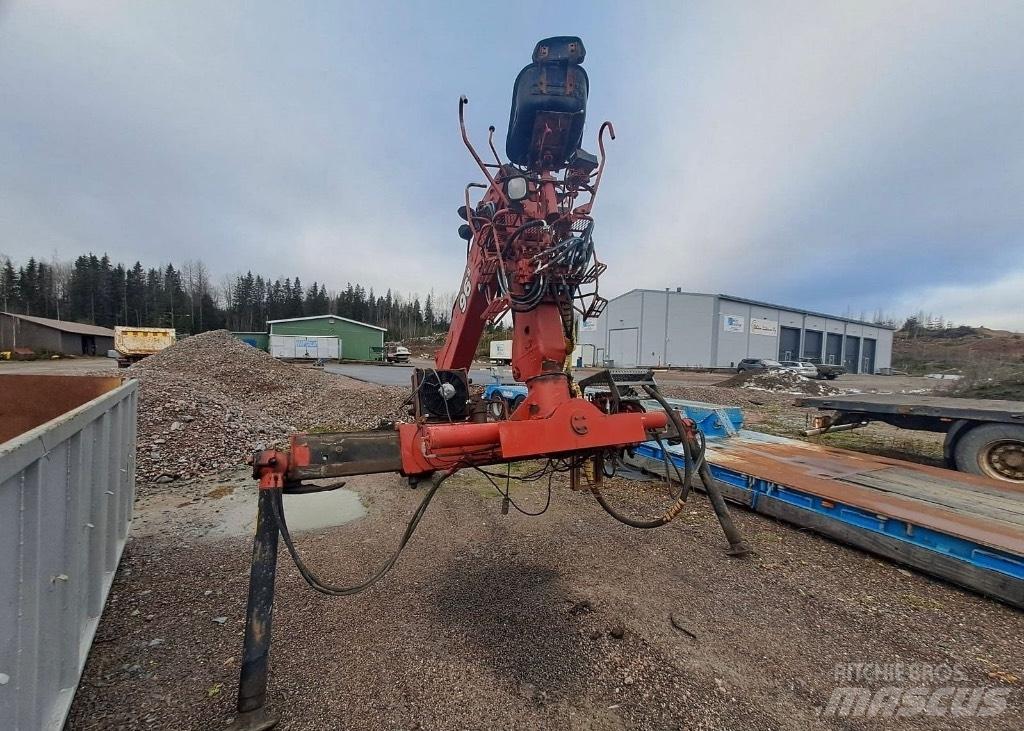 Loglift 96 S Kokmateriālu krāni