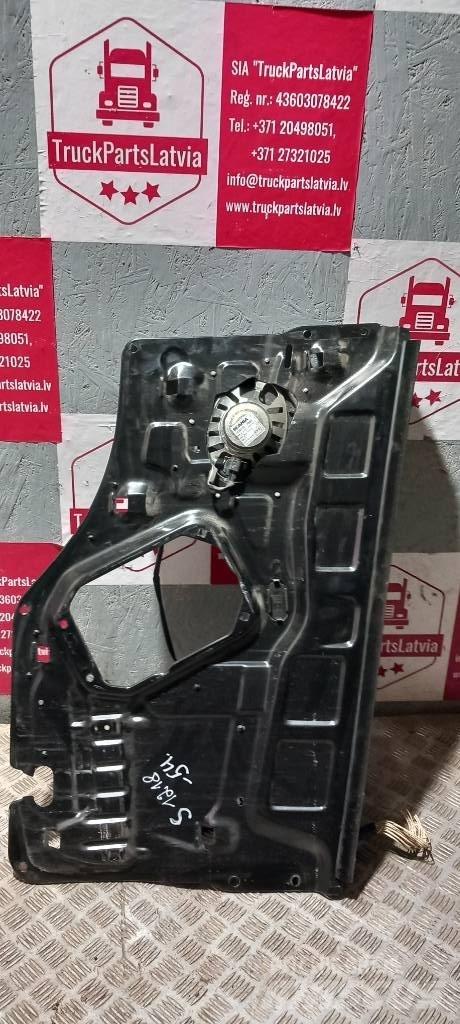 Scania R 440   1534512 Kabīnes un interjers