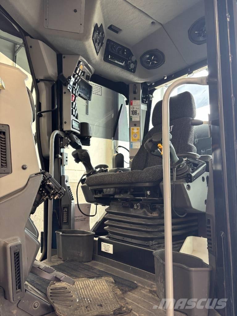 CAT 120 AWD Greideri