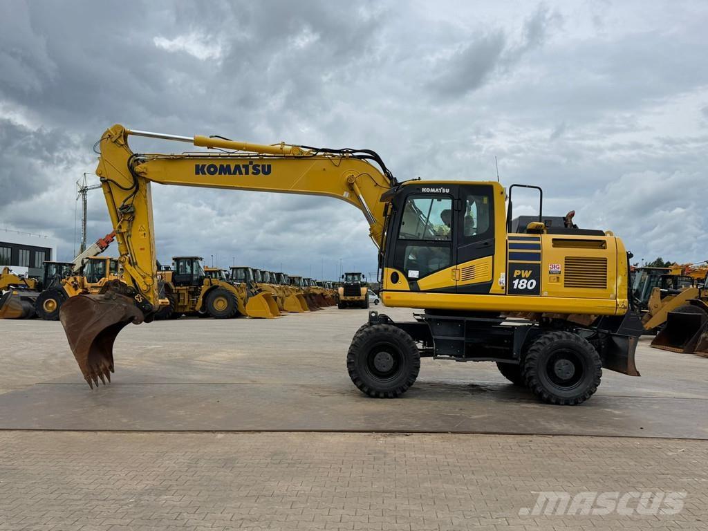 Komatsu PW180-11 Ekskavatori uz riteņiem