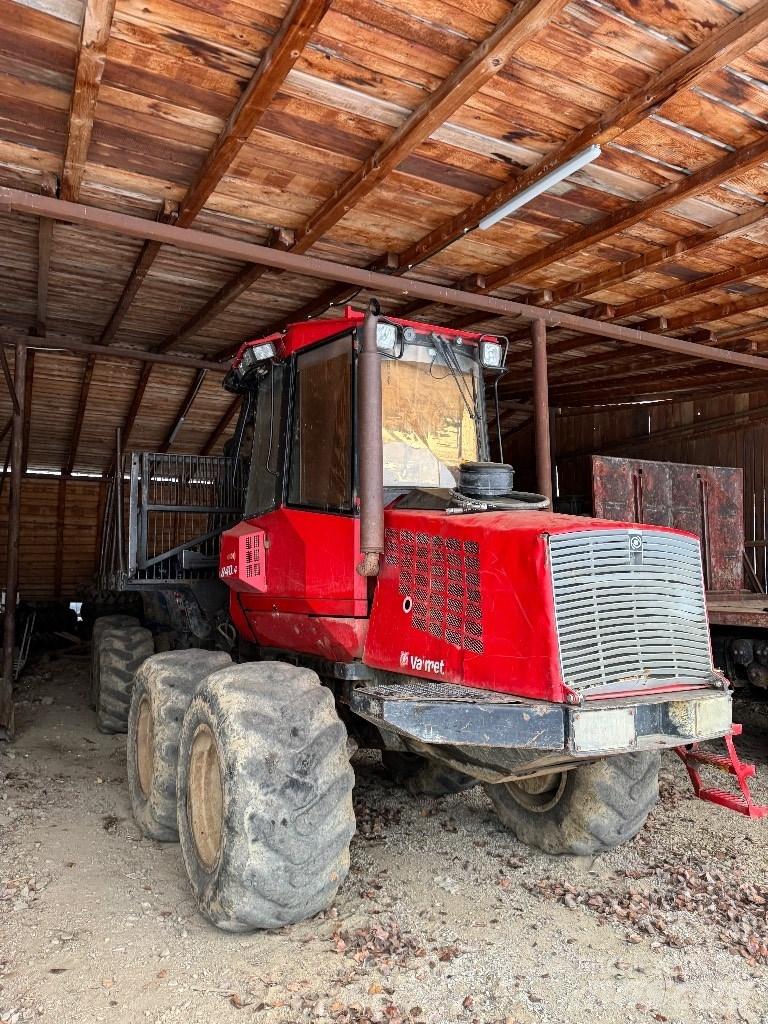 Valmet 840.4 Forvarderi