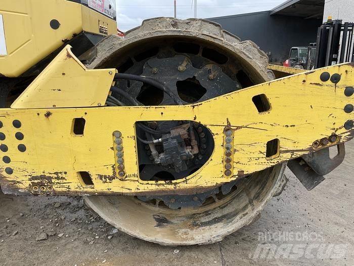 Bomag BW213DH-4 Vienvalča grunts veltņi