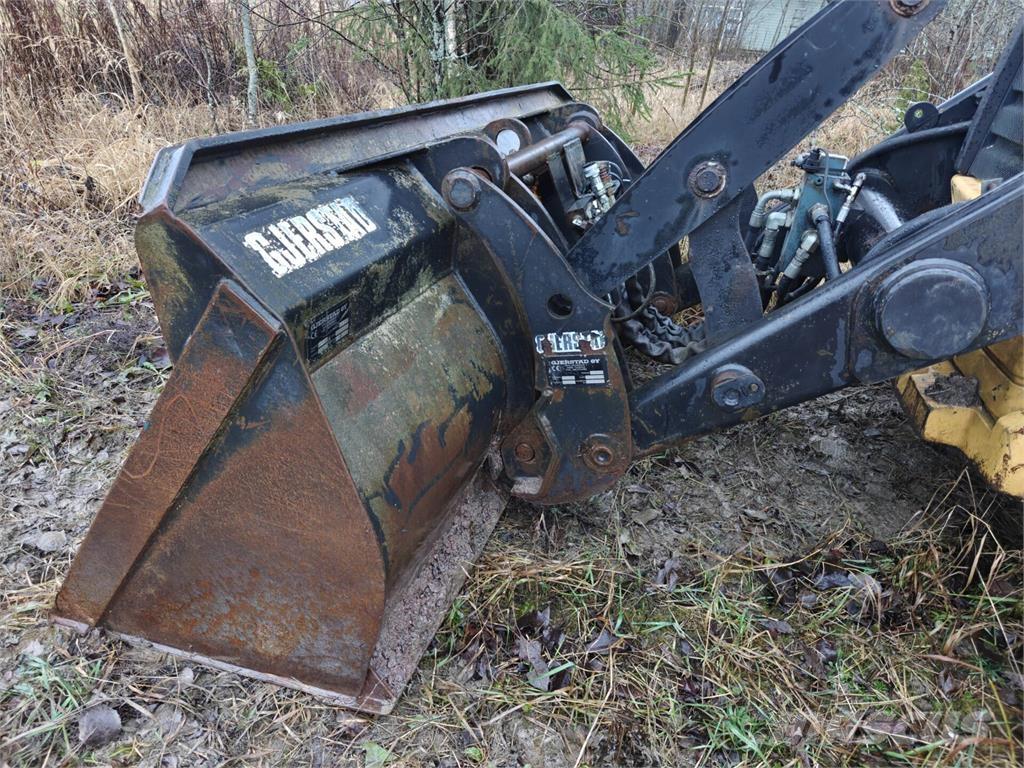 CAT 426 C Ekskavatori-iekrāvēji