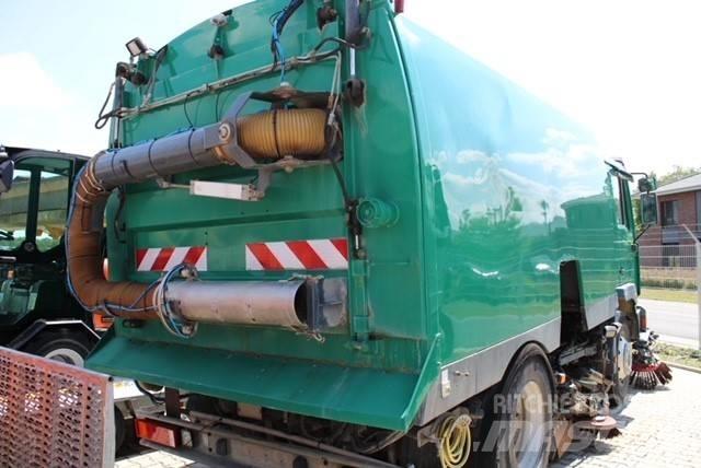MAN M 2000 Lietota komunālā tehnika