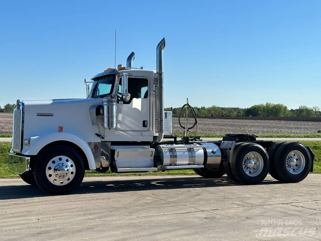 Kenworth W900 Vilcēji