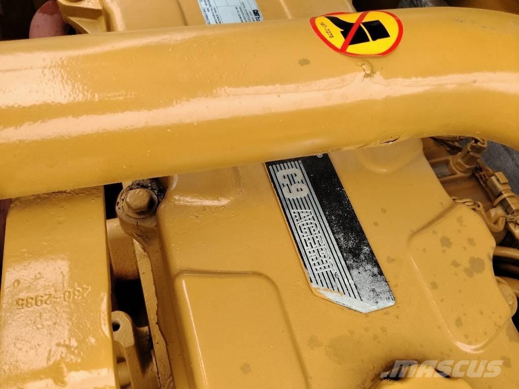 CAT 330 D Kāpurķēžu ekskavatori