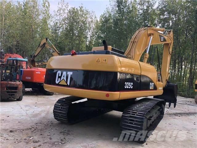 CAT 325C Kāpurķēžu ekskavatori