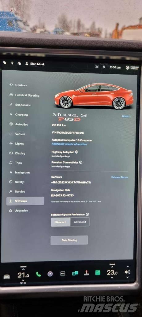 Tesla Model S P85D Automašīnas