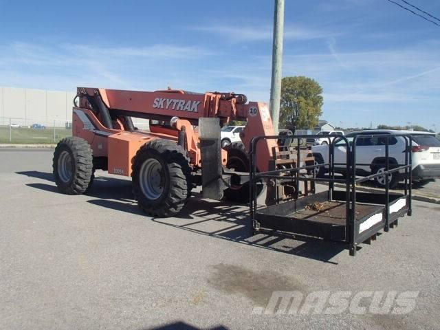 SkyTrak 10054 Teleskopiskie manipulatori