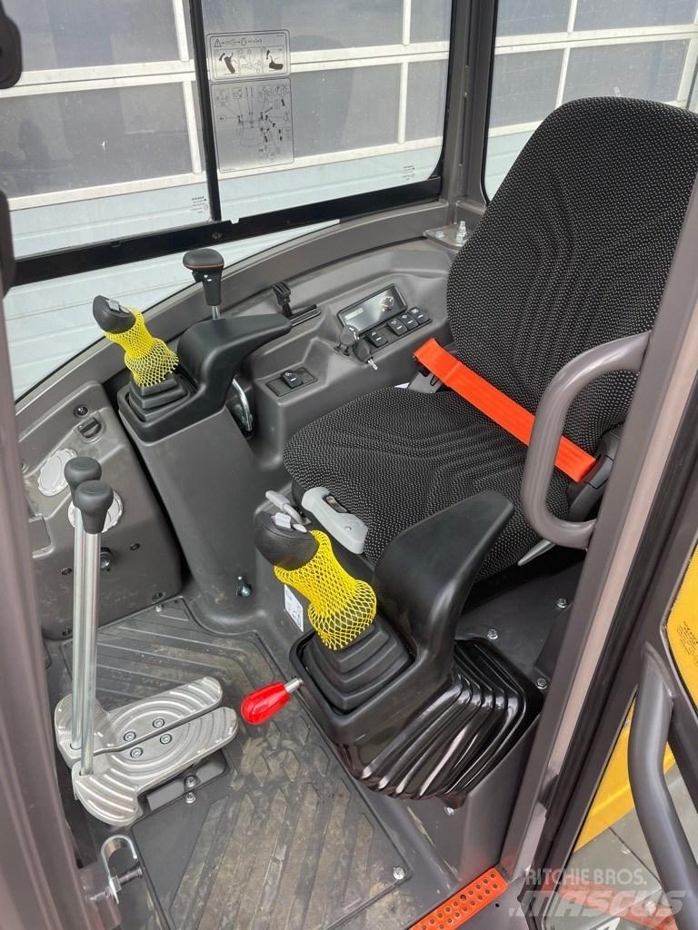Volvo EC27D Mini ekskavatori < 7 t