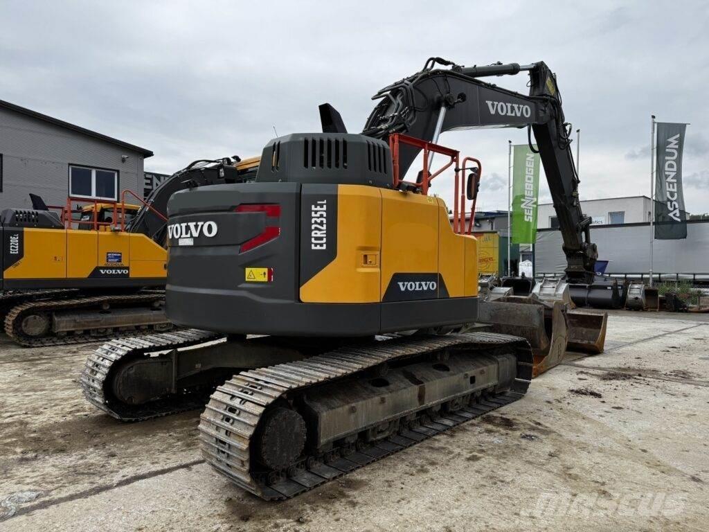 Volvo ECR235EL Kāpurķēžu ekskavatori