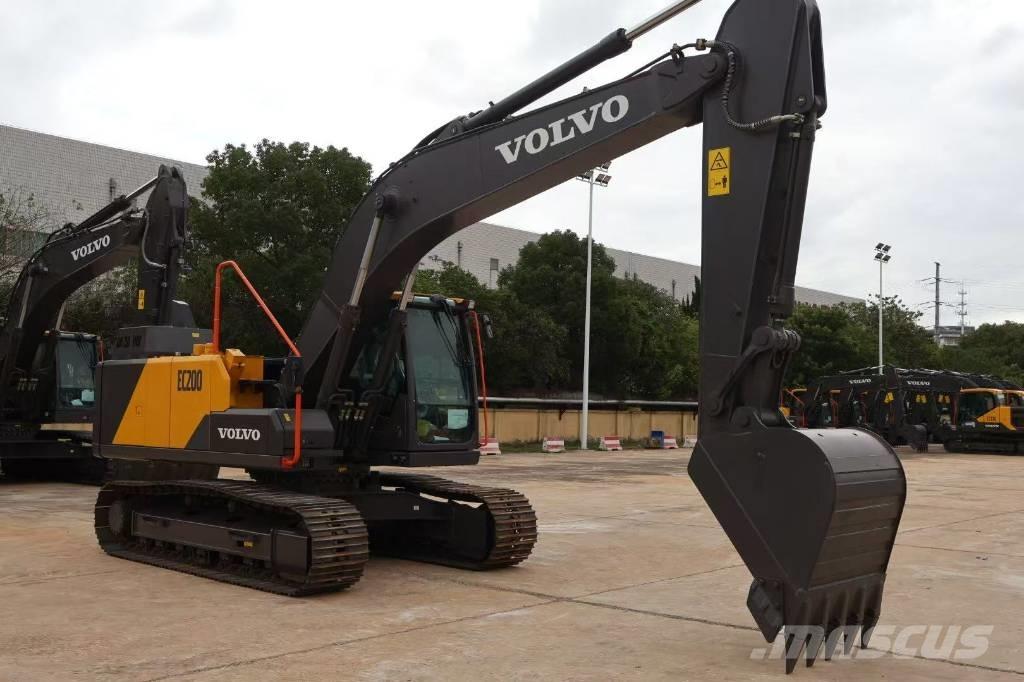 Volvo EC 200 Kāpurķēžu ekskavatori