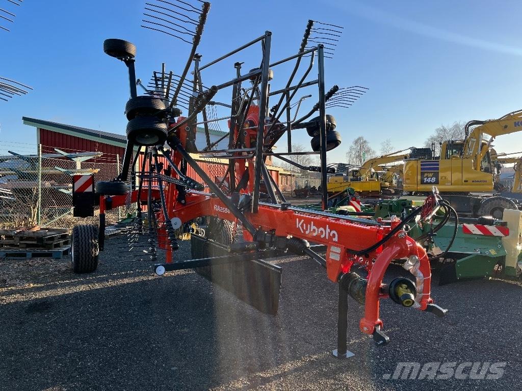 Kubota RA2584 Vālotāji