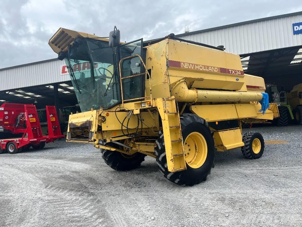 New Holland TX 34 Ražas novākšanas kombaini