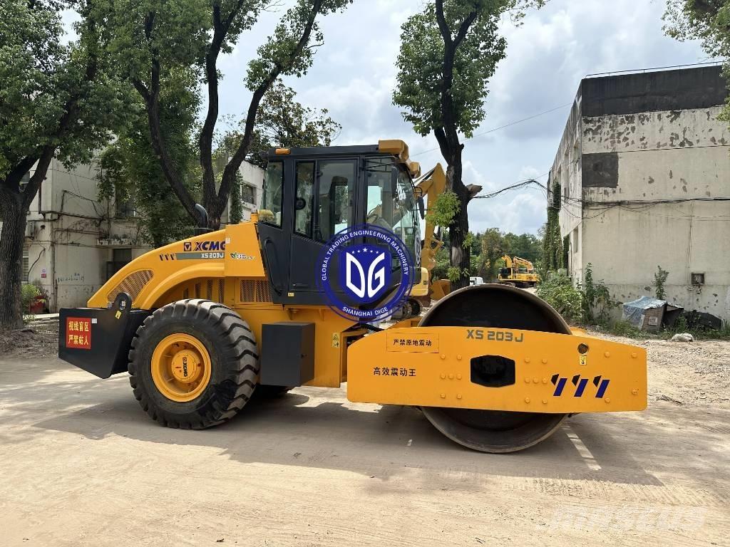 XCMG XS 203 J Vienvalča grunts veltņi