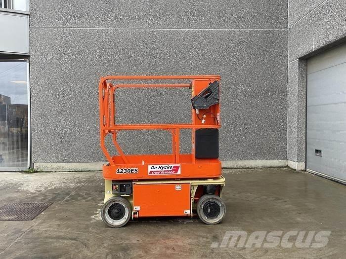 JLG 1230ES Šķerveida pacēlāji