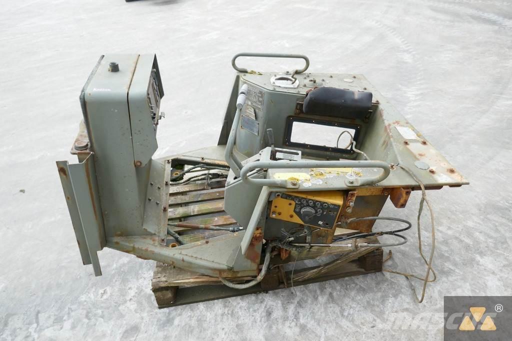 CAT 6T-3309 Kabīnes un interjers