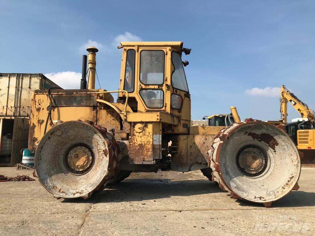 CAT 815 Augsnes blīvētāji