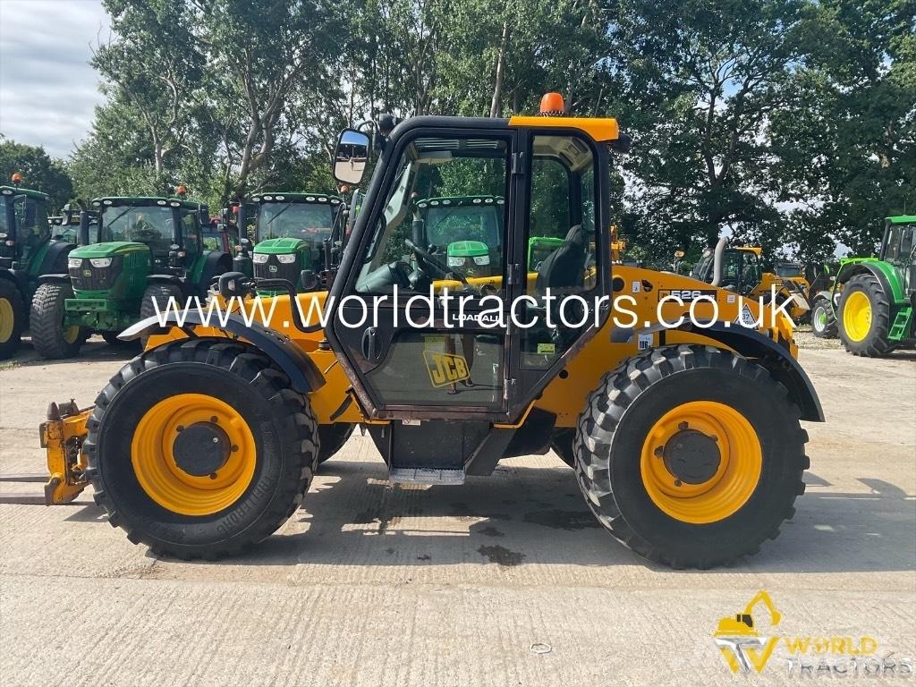JCB 526-56 Agri Lauksaimniecības pacēlāji