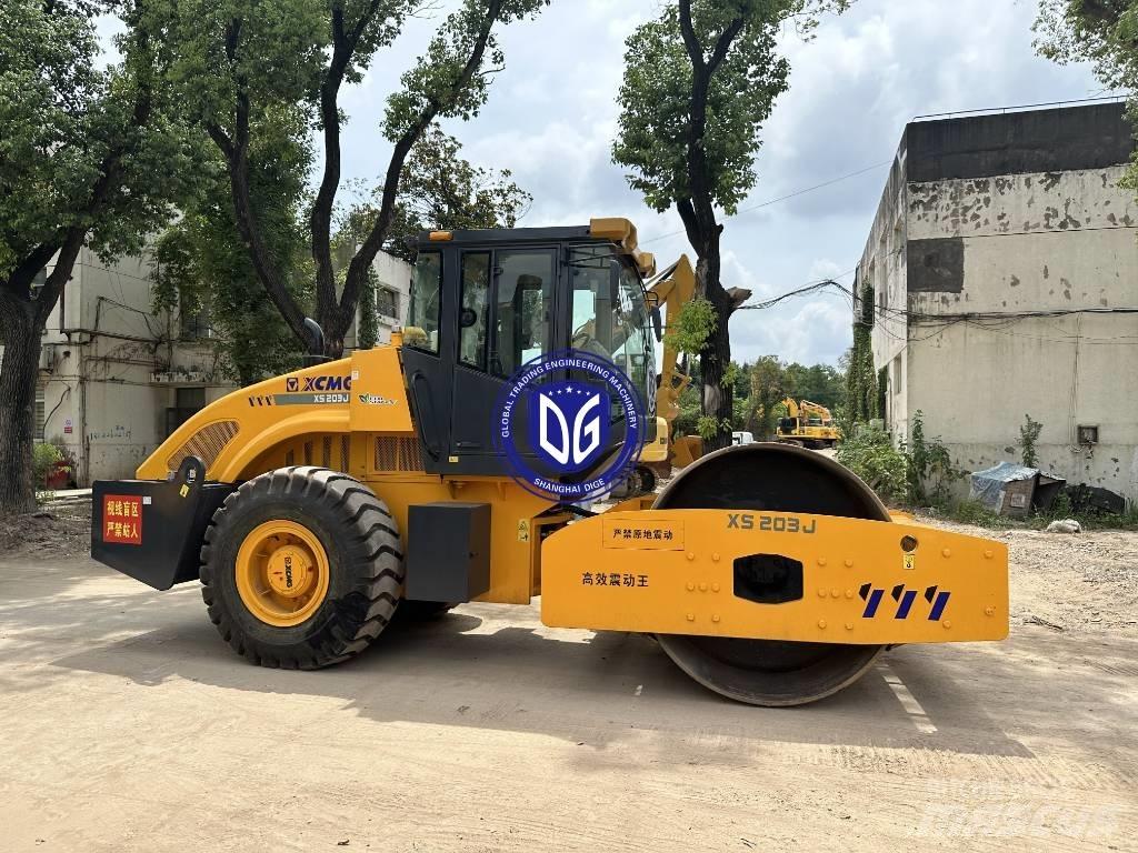 XCMG XS 203 J Vienvalča grunts veltņi