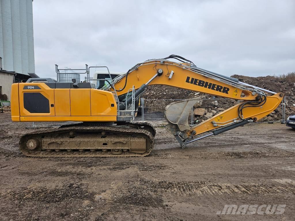 Liebherr R924 LC Kāpurķēžu ekskavatori