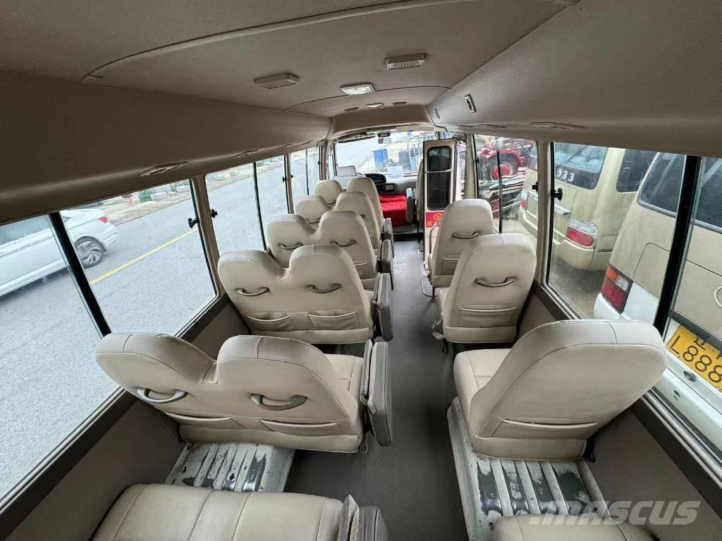 Toyota Coaster Bus Mikroautobusi