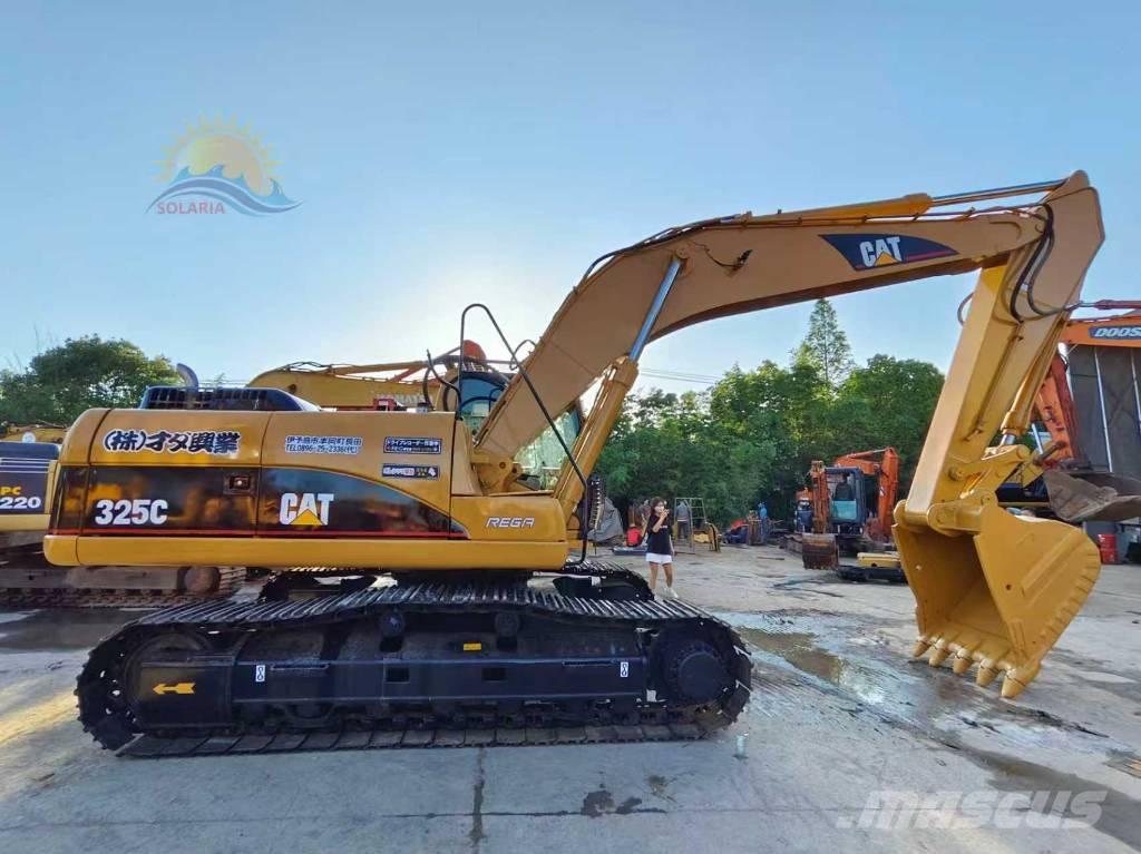 CAT 325 C Kāpurķēžu ekskavatori