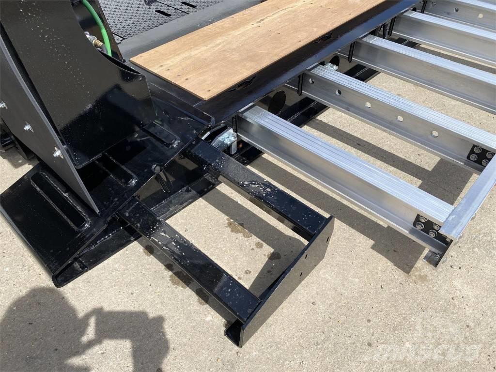 Jet TRI AXLE DETACH Zemie treileri