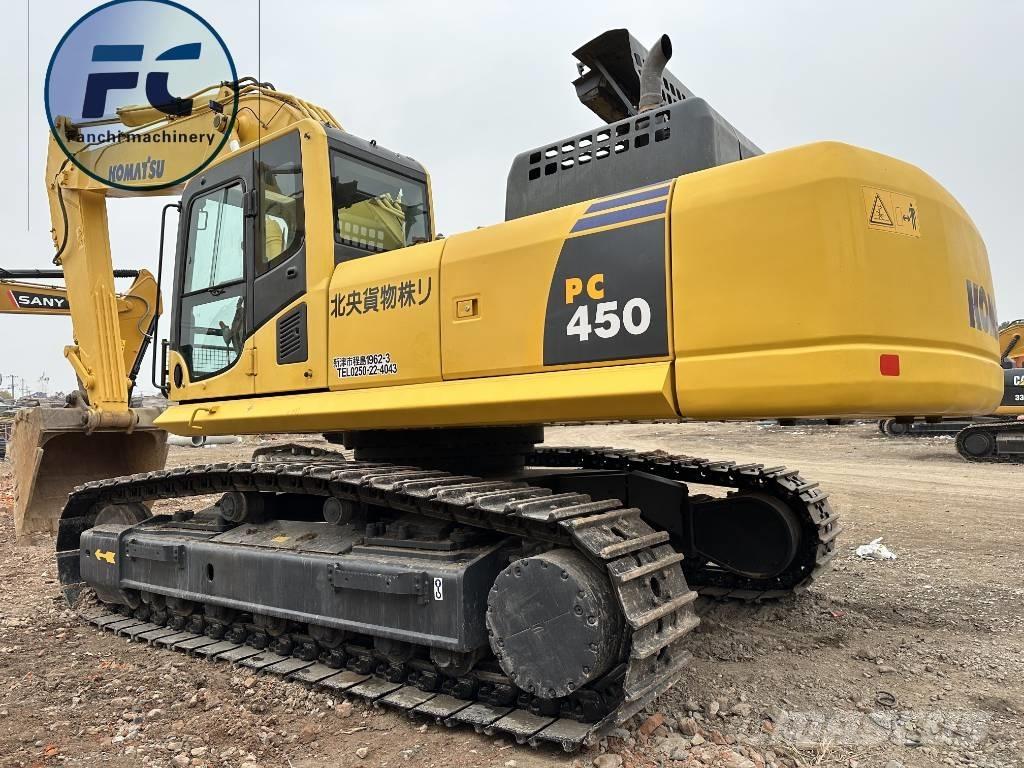 Komatsu 450 Kāpurķēžu ekskavatori