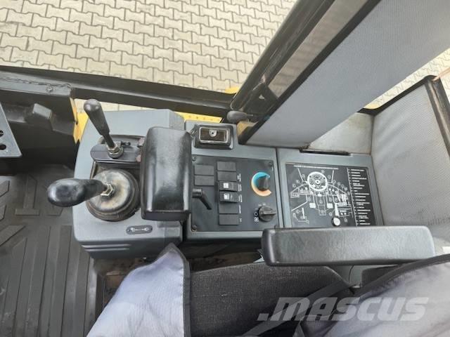 CAT IT 14 G Iekrāvēji uz riteņiem