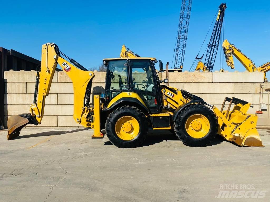 CAT 444  4x4 Ekskavatori-iekrāvēji
