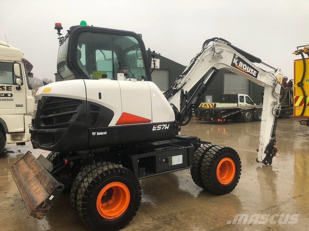 Bobcat E 57 W Ekskavatori uz riteņiem