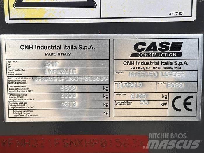 CASE 321F Iekrāvēji uz riteņiem